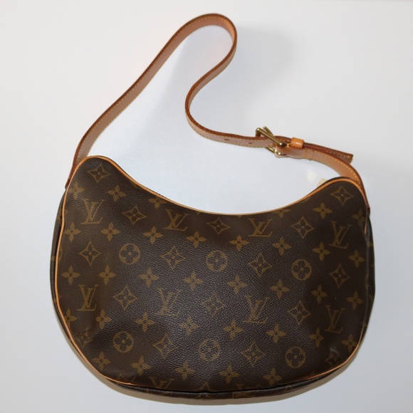 lv pochette croissant